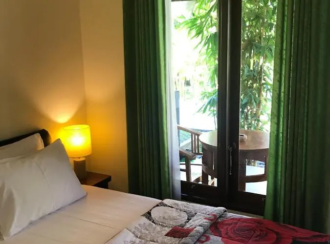 Pensión Werkudara 3*